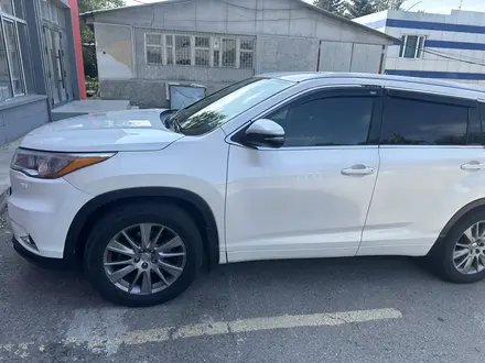 Toyota Highlander 2014 года за 15 000 000 тг. в Алматы – фото 3