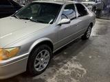 Toyota Camry 2000 года за 3 800 000 тг. в Шымкент
