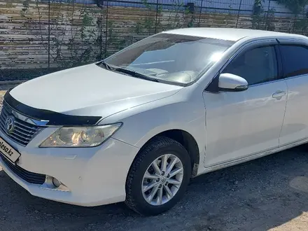 Toyota Camry 2012 года за 9 500 000 тг. в Атырау – фото 2