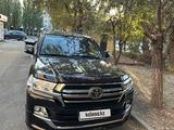 Toyota Land Cruiser 2019 года за 37 500 000 тг. в Тараз