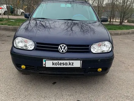 Volkswagen Golf 2001 года за 2 200 000 тг. в Алматы