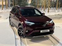 Toyota RAV4 2018 года за 11 900 000 тг. в Астана