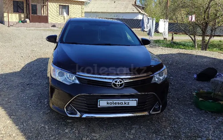 Toyota Camry 2015 года за 11 700 000 тг. в Семей