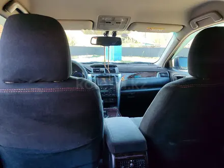 Toyota Camry 2015 года за 11 700 000 тг. в Семей – фото 5