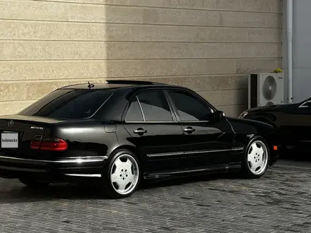 Mercedes-Benz E 55 AMG 2001 года за 8 900 000 тг. в Шымкент – фото 4