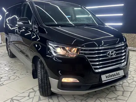 Hyundai Starex 2018 года за 16 100 000 тг. в Алматы – фото 2
