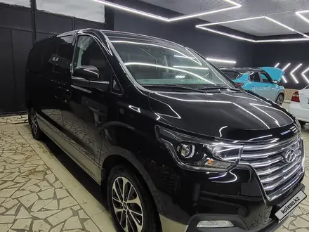 Hyundai Starex 2018 года за 16 100 000 тг. в Алматы – фото 22