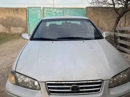 Toyota Camry 2001 года за 3 200 000 тг. в Шымкент – фото 2