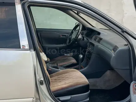 Toyota Camry 2001 года за 3 200 000 тг. в Шымкент – фото 4