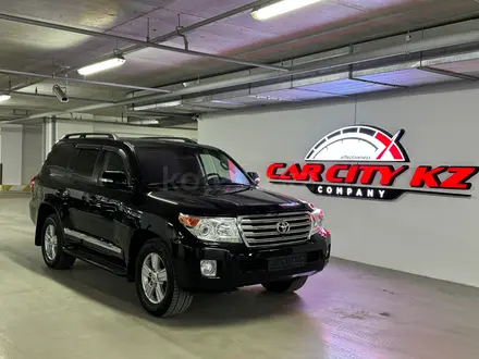 Toyota Land Cruiser 2013 года за 23 200 000 тг. в Астана