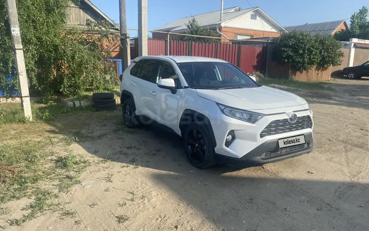 Toyota RAV4 2022 года за 15 800 000 тг. в Костанай