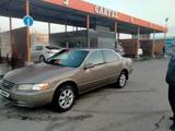 Toyota Camry 1999 годаfor2 500 000 тг. в Шымкент – фото 2