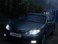 Toyota Camry 2005 года за 5 500 000 тг. в Атырау – фото 2