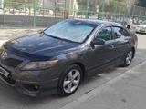 Toyota Camry 2010 года за 6 693 735 тг. в Жанаозен – фото 2