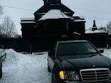 Mercedes-Benz E 320 1989 года за 2 500 000 тг. в Усть-Каменогорск – фото 2