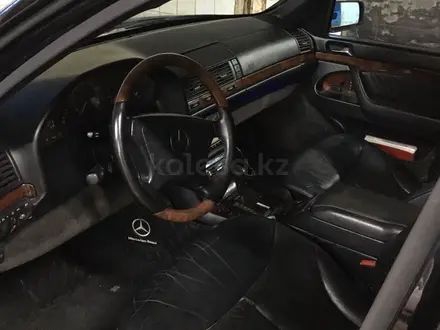 Mercedes-Benz S 320 1995 года за 4 200 000 тг. в Уральск – фото 5