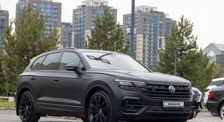 Volkswagen Touareg 2021 года за 42 000 000 тг. в Алматы