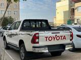 Toyota Hilux 2023 годаүшін24 700 000 тг. в Актау – фото 4