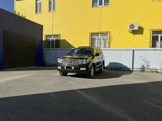 Toyota Land Cruiser, 2011