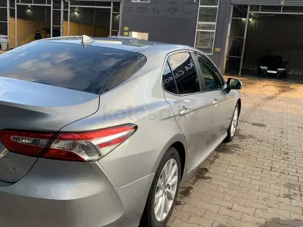 Toyota Camry 2019 года за 10 500 000 тг. в Уральск – фото 6