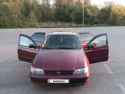 Toyota Carina E 1996 года за 4 500 000 тг. в Усть-Каменогорск