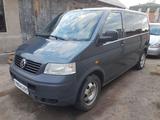 Volkswagen Multivan 2004 годаүшін7 500 000 тг. в Астана