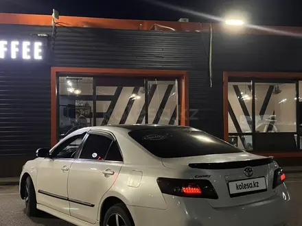 Toyota Camry 2009 года за 6 000 000 тг. в Петропавловск – фото 2