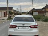 Toyota Camry 2019 года за 14 500 000 тг. в Кызылорда – фото 2