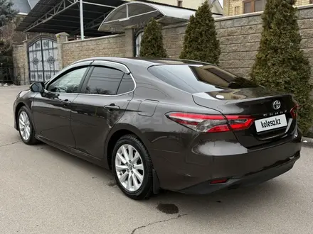 Toyota Camry 2018 года за 10 000 000 тг. в Алматы – фото 22
