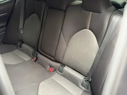 Toyota Camry 2018 года за 10 000 000 тг. в Алматы – фото 45
