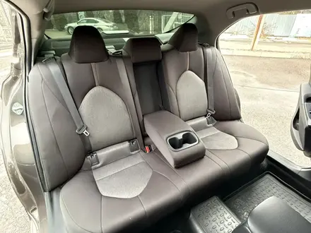 Toyota Camry 2018 года за 10 000 000 тг. в Алматы – фото 48