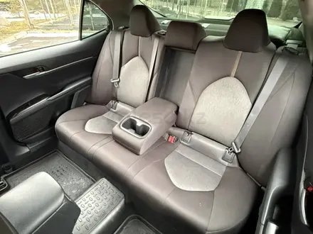Toyota Camry 2018 года за 10 000 000 тг. в Алматы – фото 49
