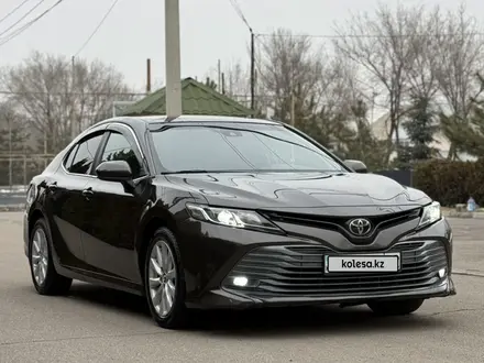Toyota Camry 2018 года за 10 000 000 тг. в Алматы – фото 6