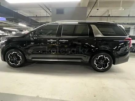 Kia Carnival 2023 года за 25 500 000 тг. в Алматы – фото 4
