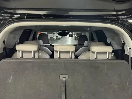Kia Carnival 2023 года за 25 500 000 тг. в Алматы – фото 6