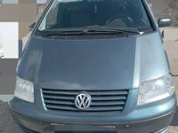 Volkswagen Sharan 2002 годаүшін4 200 000 тг. в Уральск