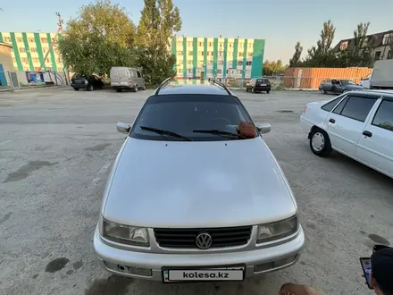 Volkswagen Passat 1995 года за 1 300 000 тг. в Кызылорда – фото 4