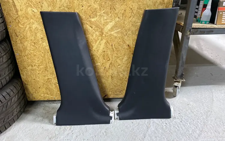 Накладка стойки средней, обшивка на разные марки лексус за 5 000 тг. в Алматы