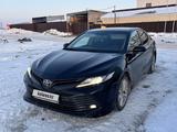 Toyota Camry 2020 года за 14 200 000 тг. в Астана