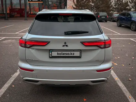 Mitsubishi Outlander 2022 года за 18 500 000 тг. в Алматы – фото 5