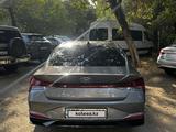 Hyundai Elantra 2022 годаүшін8 100 000 тг. в Алматы – фото 3