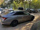 Hyundai Elantra 2022 годаүшін8 100 000 тг. в Алматы – фото 4