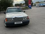 Mercedes-Benz E 260 1988 года за 900 000 тг. в Алматы