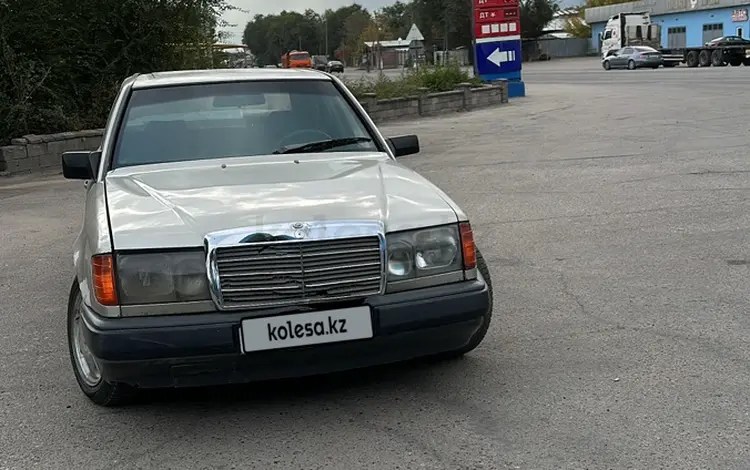 Mercedes-Benz E 260 1988 года за 900 000 тг. в Алматы