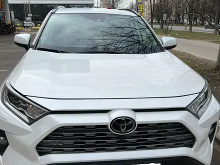 Toyota RAV4 2020 года за 15 900 000 тг. в Караганда – фото 11
