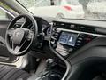 Toyota Camry 2019 года за 10 300 000 тг. в Алматы – фото 17