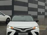 Toyota Camry 2019 года за 10 300 000 тг. в Алматы
