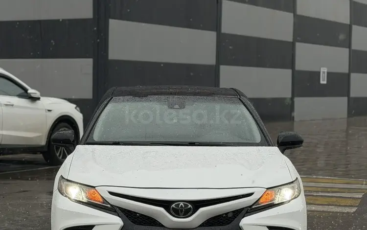 Toyota Camry 2019 года за 10 300 000 тг. в Алматы