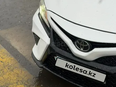 Toyota Camry 2019 года за 10 300 000 тг. в Алматы – фото 5