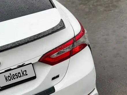 Toyota Camry 2019 года за 10 300 000 тг. в Алматы – фото 10